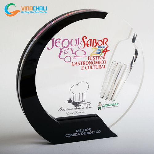 Gia công kỷ niệm chương mica theo yêu cầu