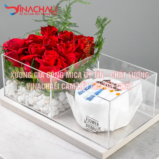 hop-mica-dung-hoa-banh-1-9 Hộp Mica Đựng Hoa Và Bánh Sinh Nhật 9
